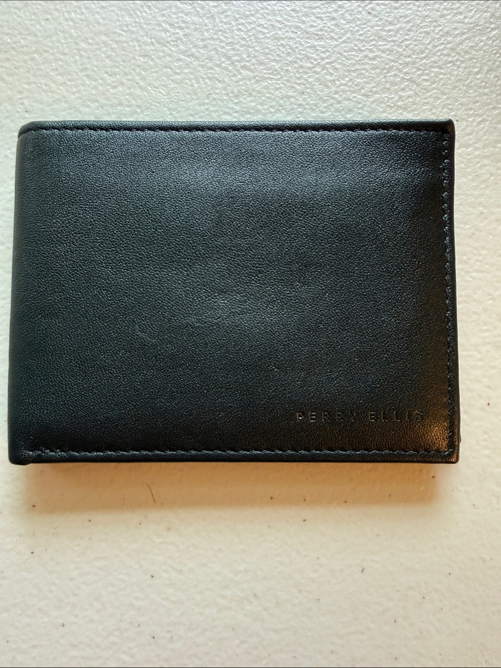 Perry Ellis Black Leather Bifold Card & Key Wallet
